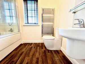 Family Bathroom- click for photo gallery